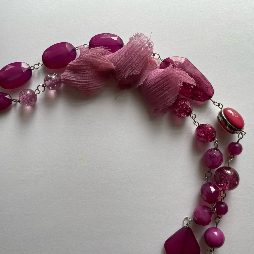 Pink statement necklace - Picture 3 of 9